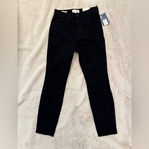 NWT Universal Threads Black High Rise Skinny Jeans Size 4 Short